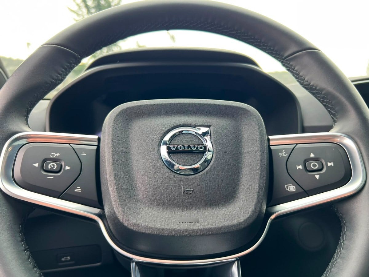 Volvo Ex40 P8 Awd año 2025