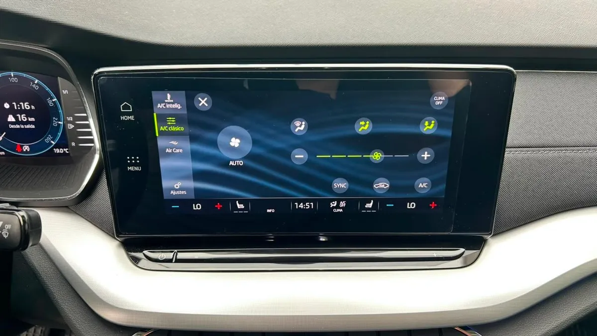 Skoda Octavia 1.4 Tsi Ambition 4x2 Tiptronic At8 5p año 2025