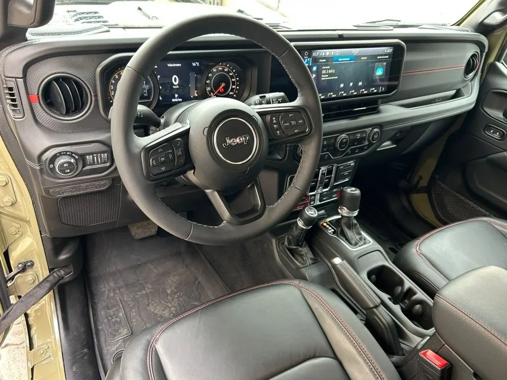 Jeep Wrangler 2.0 T Rubicon At 4x4 año 2026