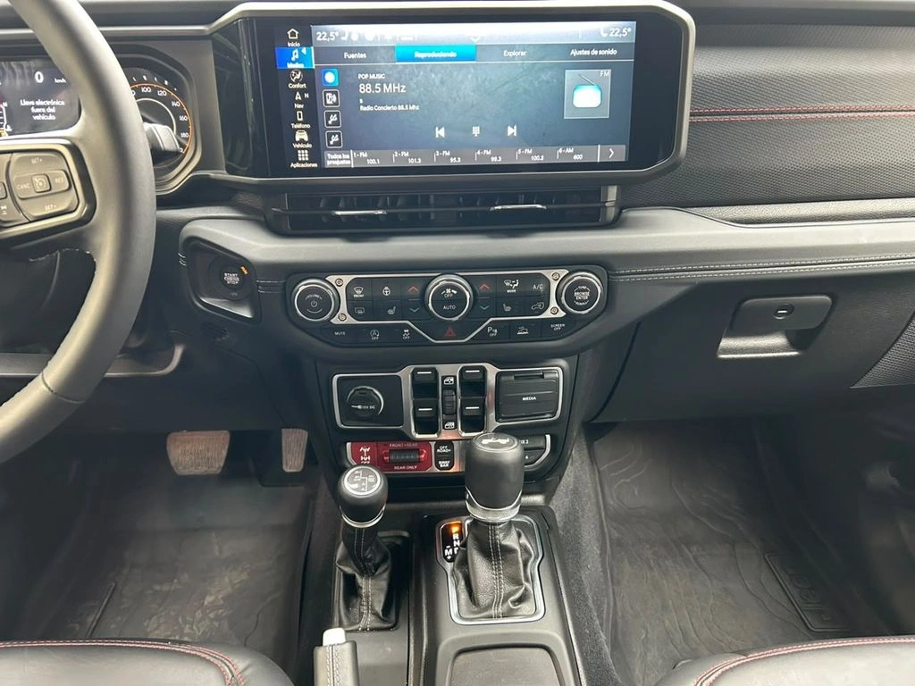 Jeep Wrangler 2.0 T Rubicon At 4x4 año 2026