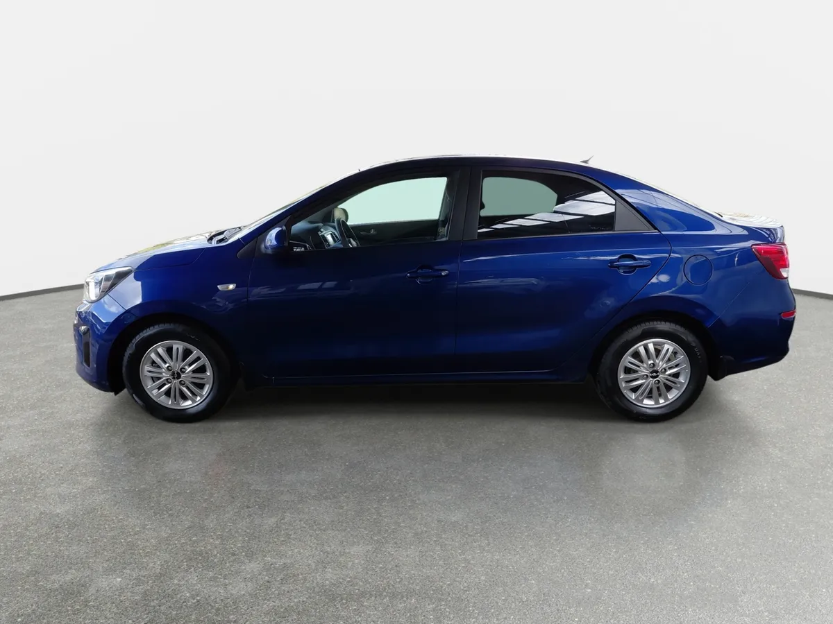 Kia Soluto 1.4 Ex Full 4x2 Srf Mt 4p año 2024