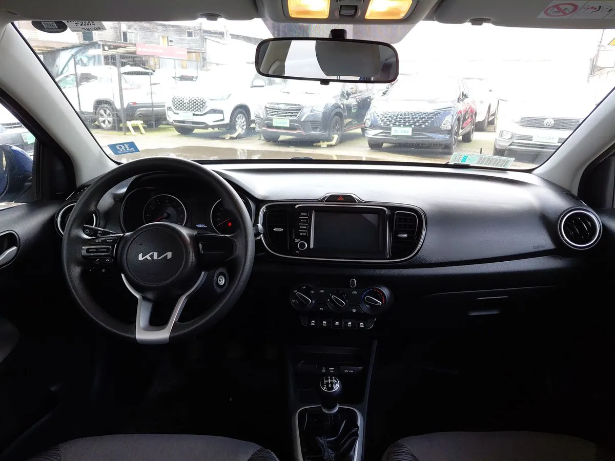 Kia Soluto 1.4 Ex Full 4x2 Srf Mt 4p año 2024