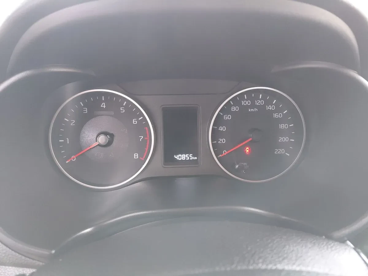 Kia Soluto 1.4 Ex Full 4x2 Srf Mt 4p año 2024