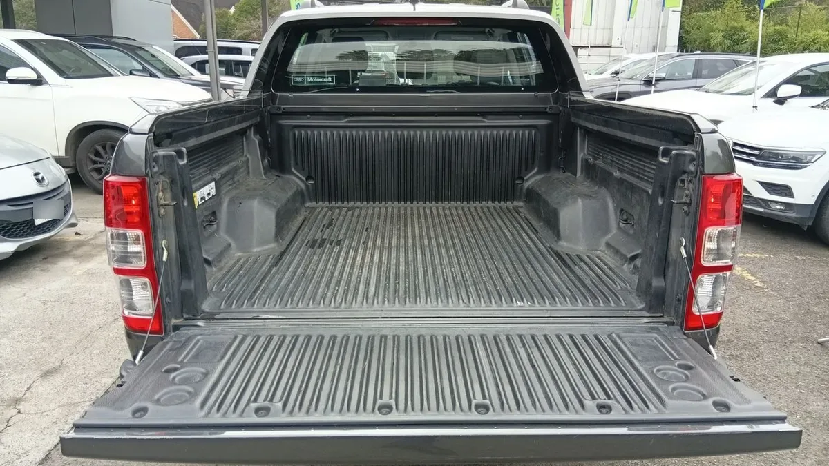 Ford Ranger 3.2 Ltd 4x4 Diesel Dob. Cab. At 4p año 2023