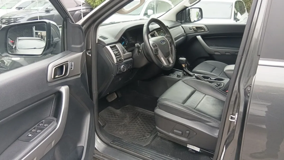 Ford Ranger 3.2 Ltd 4x4 Diesel Dob. Cab. At 4p año 2023