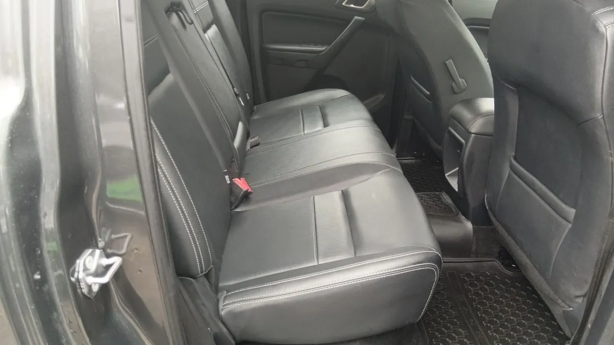 Ford Ranger 3.2 Ltd 4x4 Diesel Dob. Cab. At 4p año 2023