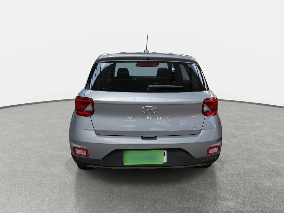 Hyundai Venue 1.6 Qx Go 4x2 Mt 5p año 2026