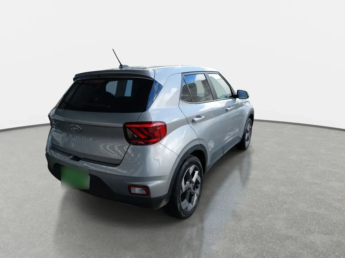 Hyundai Venue 1.6 Qx Go 4x2 Mt 5p año 2026