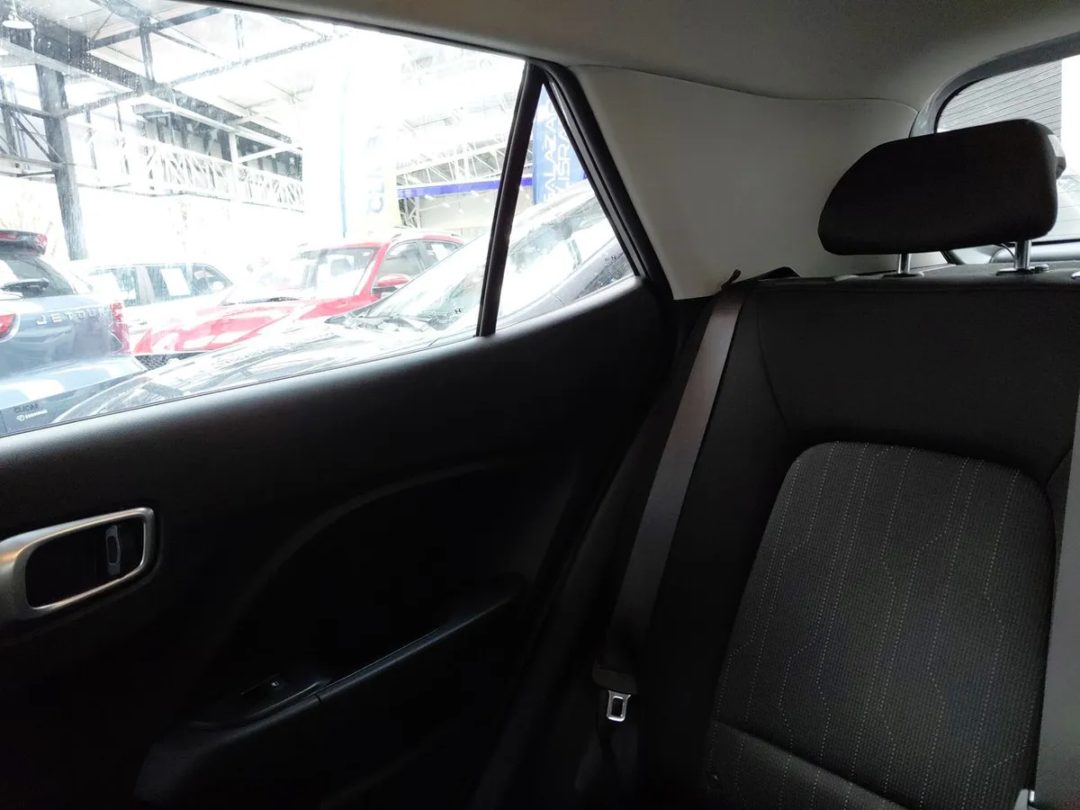 Hyundai Venue 1.6 Qx Go 4x2 Mt 5p año 2026