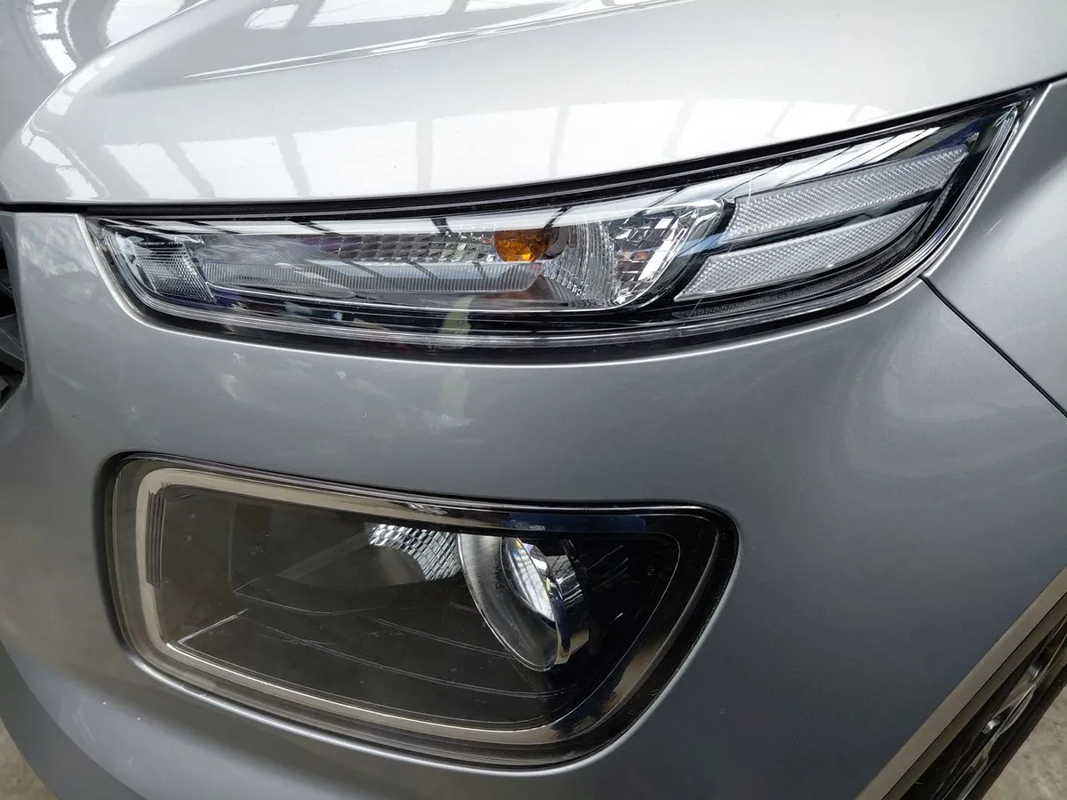 Hyundai Venue 1.6 Qx Go 4x2 Mt 5p año 2026