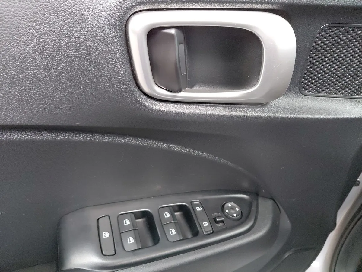 Hyundai Venue 1.6 Qx Go 4x2 Mt 5p año 2026