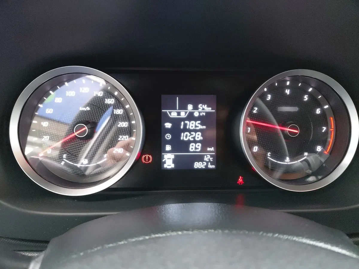 Hyundai Venue 1.6 Qx Go 4x2 Mt 5p año 2026
