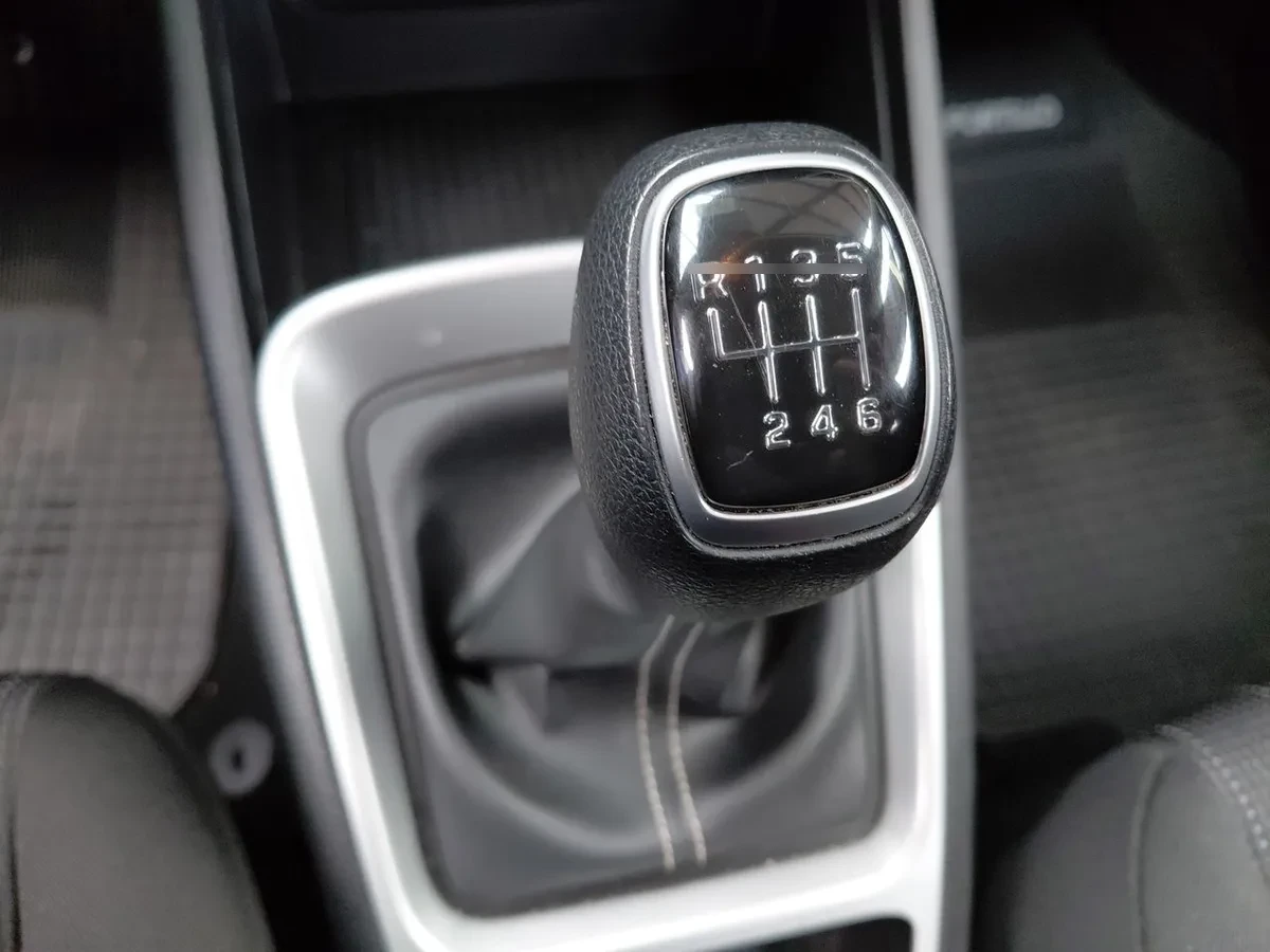 Hyundai Venue 1.6 Qx Go 4x2 Mt 5p año 2026