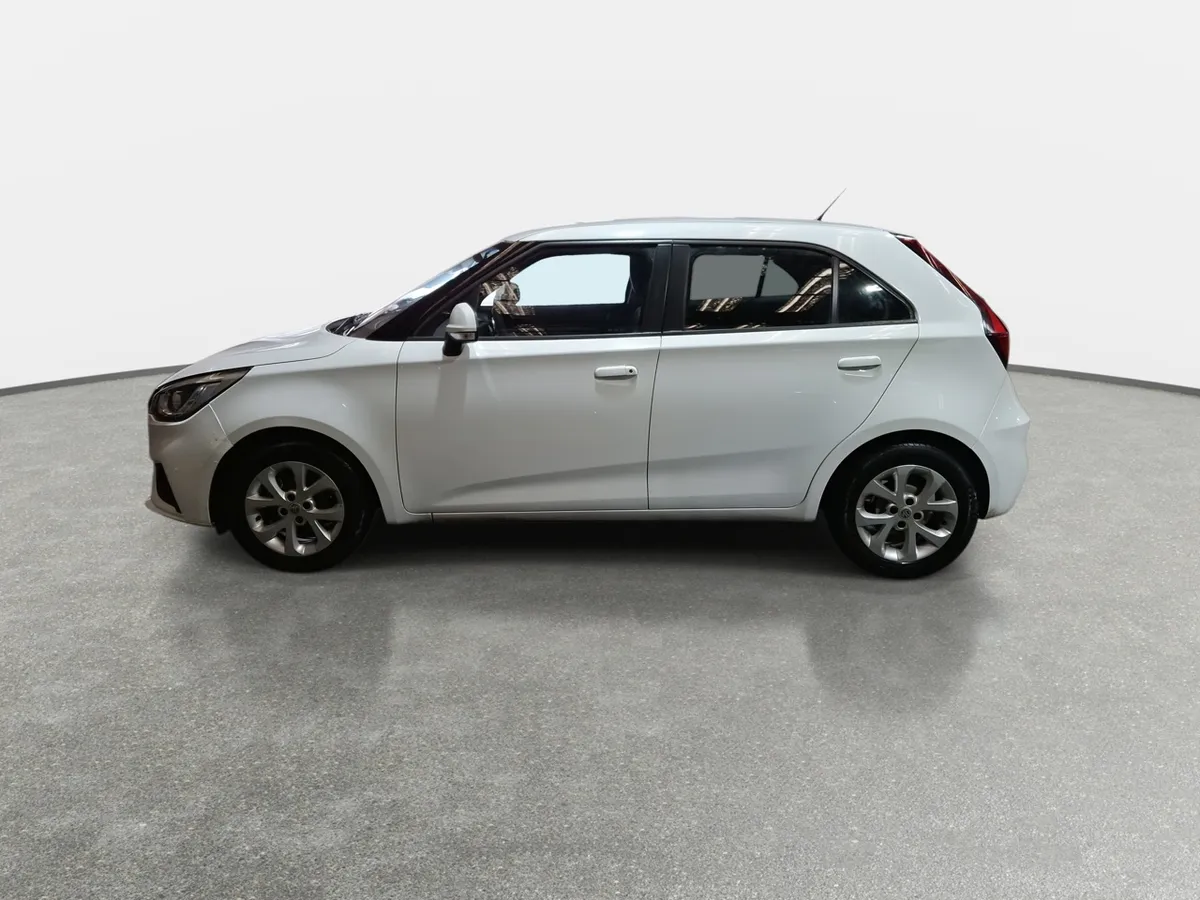 MG Mg 3 1.5 Std 4x2 Hb At 5p año 2022