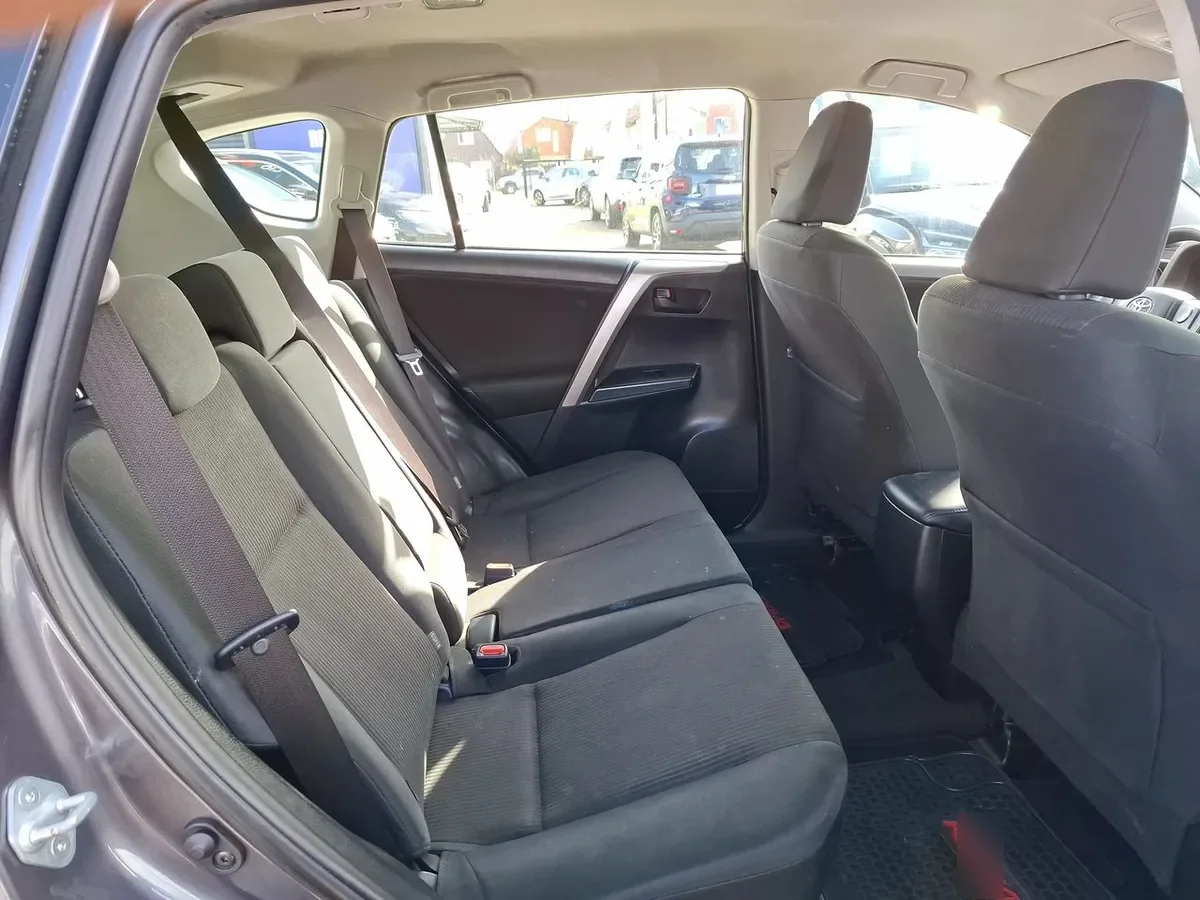 Toyota Rav 4 2.0 Adventure 4x2 Lujo Mt 5p año 2019