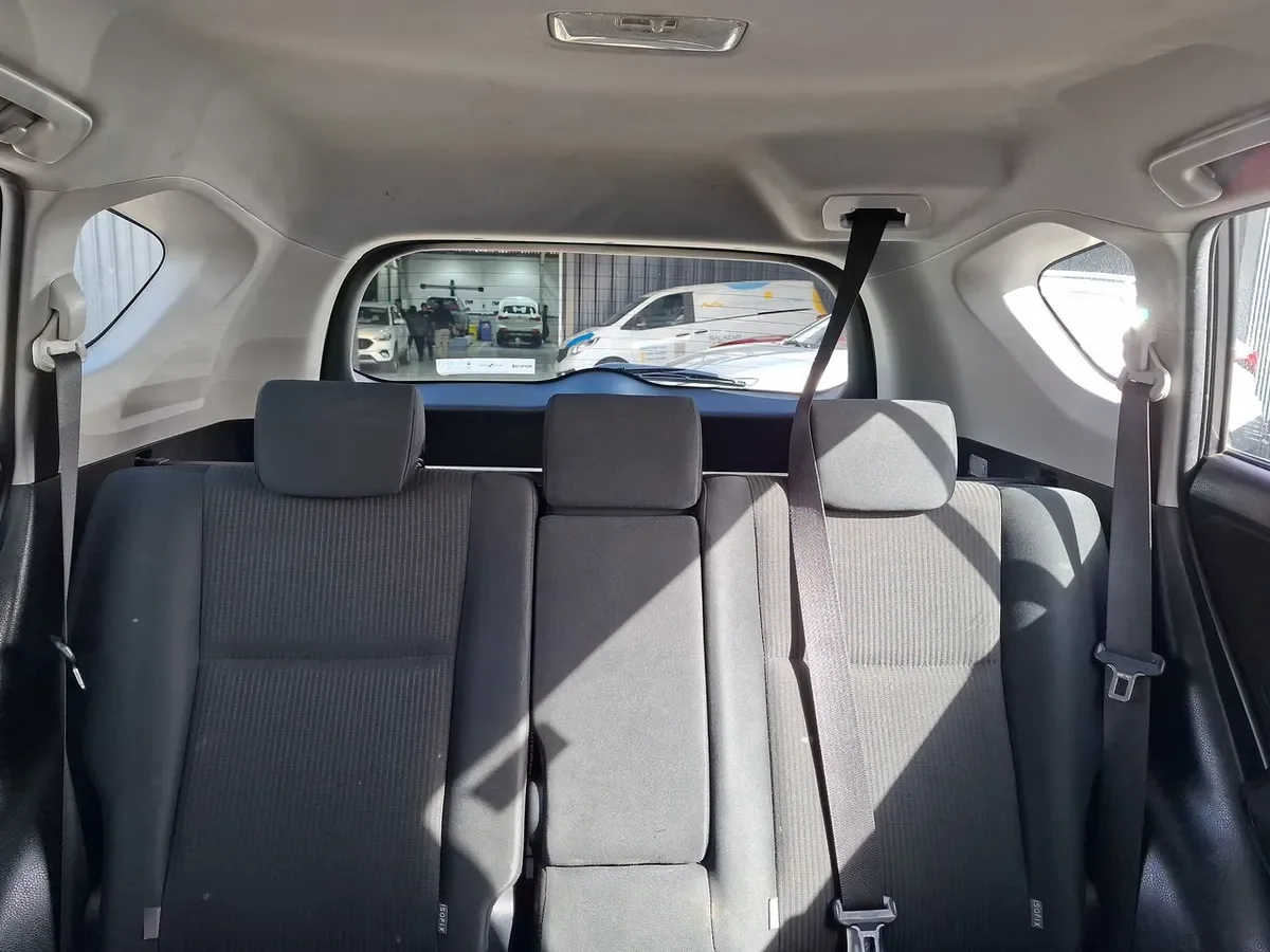 Toyota Rav 4 2.0 Adventure 4x2 Lujo Mt 5p año 2019