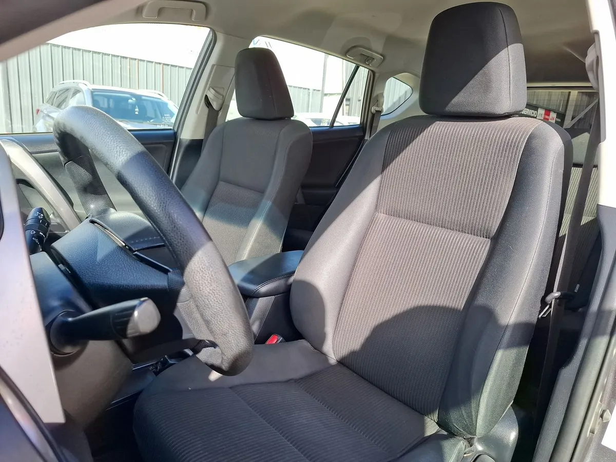 Toyota Rav 4 2.0 Adventure 4x2 Lujo Mt 5p año 2019