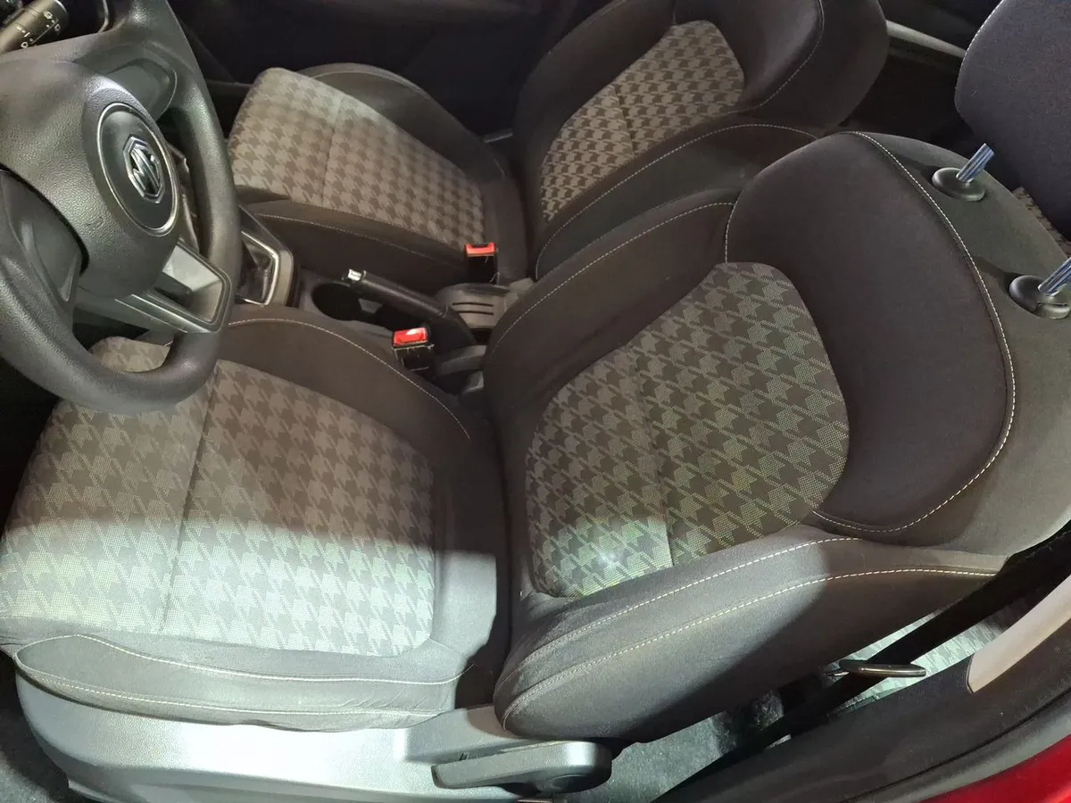 MG Mg Zs 1.5 Std 4x2 Mt 5p año 2023