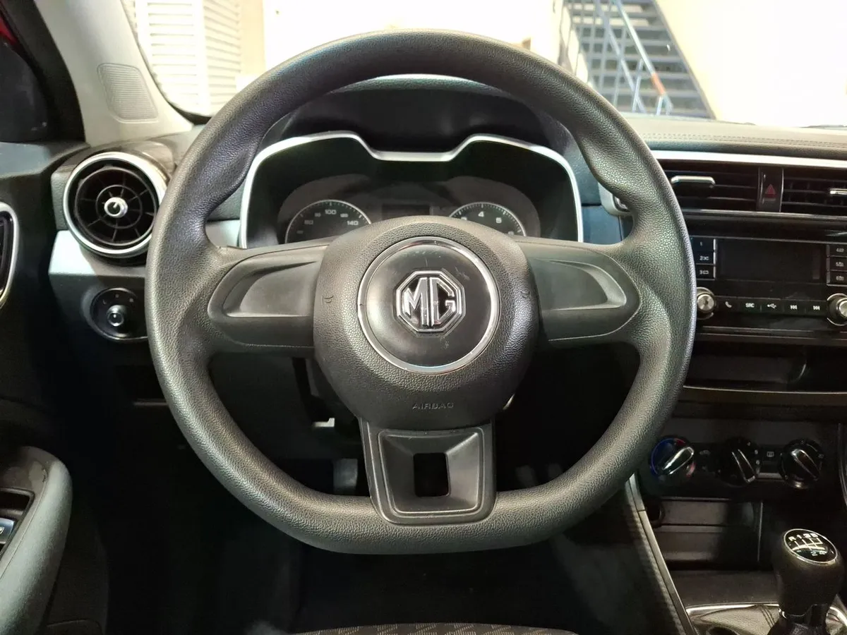 MG Mg Zs 1.5 Std 4x2 Mt 5p año 2023