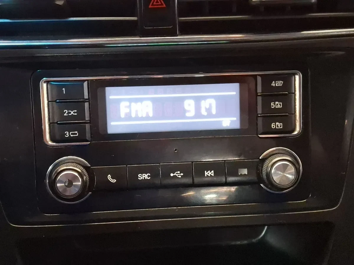 MG Mg Zs 1.5 Std 4x2 Mt 5p año 2023