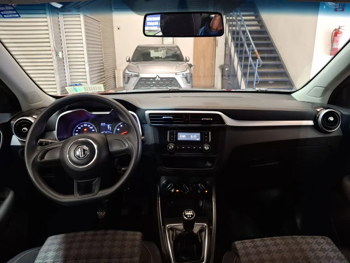 MG Mg Zs 1.5 Std 4x2 Mt 5p año 2023
