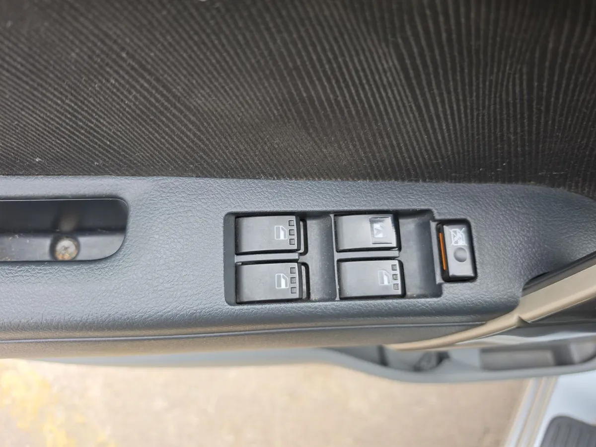 Toyota Rush 1.5 Lei 4x2 At 5p año 2018
