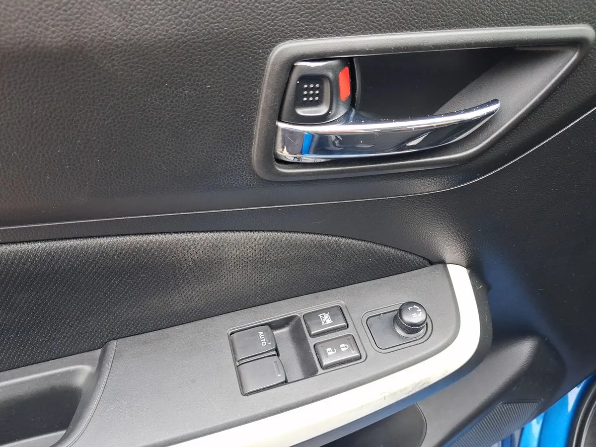 Suzuki Swift 1.2 Hybrid Plus 4x2 Hb Mt 5p año 2023