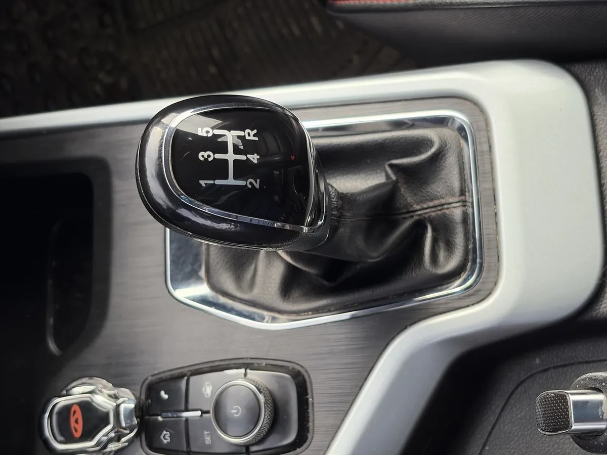 Chery Tiggo 3 1.5 Gls 4x2 5mt 5p año 2022