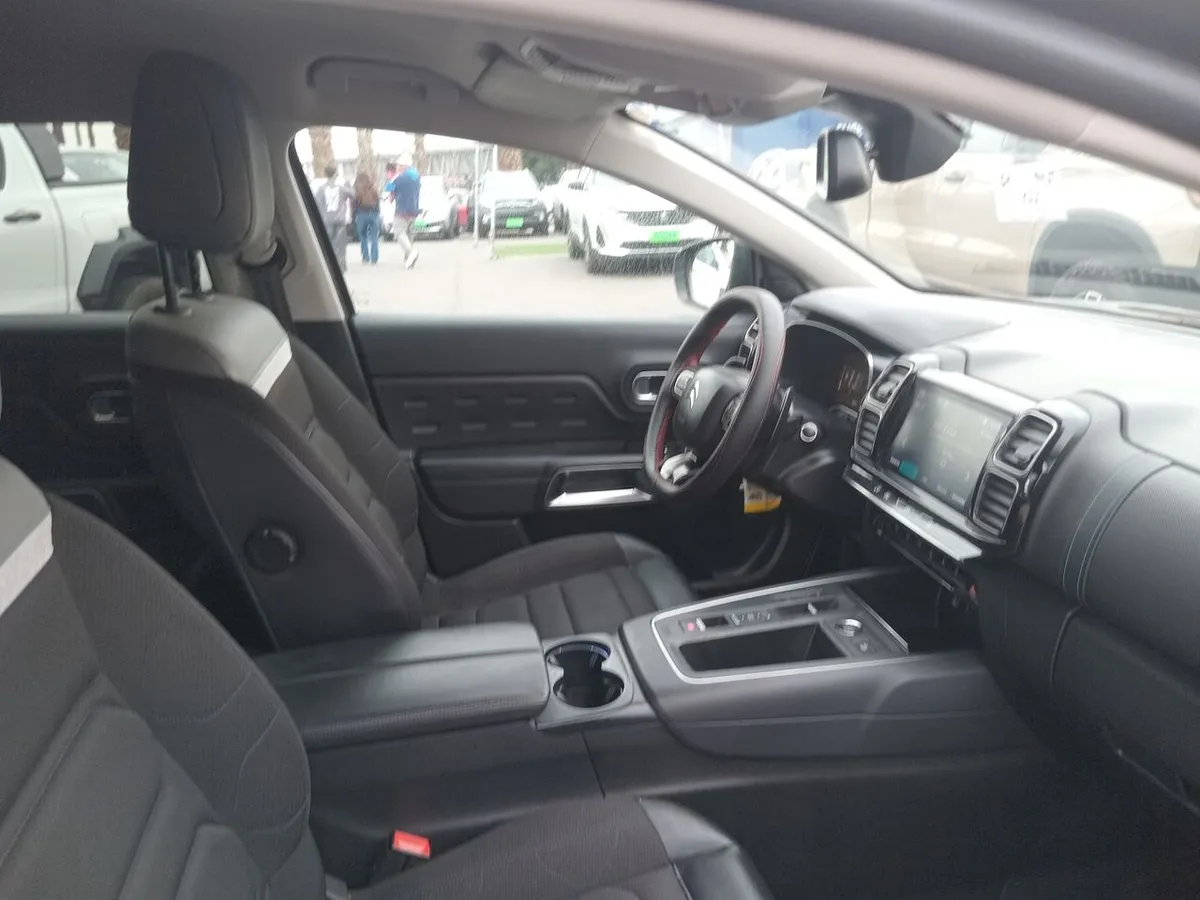 Citroen C5 Aircross 1.5 Feel Pack Diesel 4x2 130 Ss Eat8 At 5p año 2024