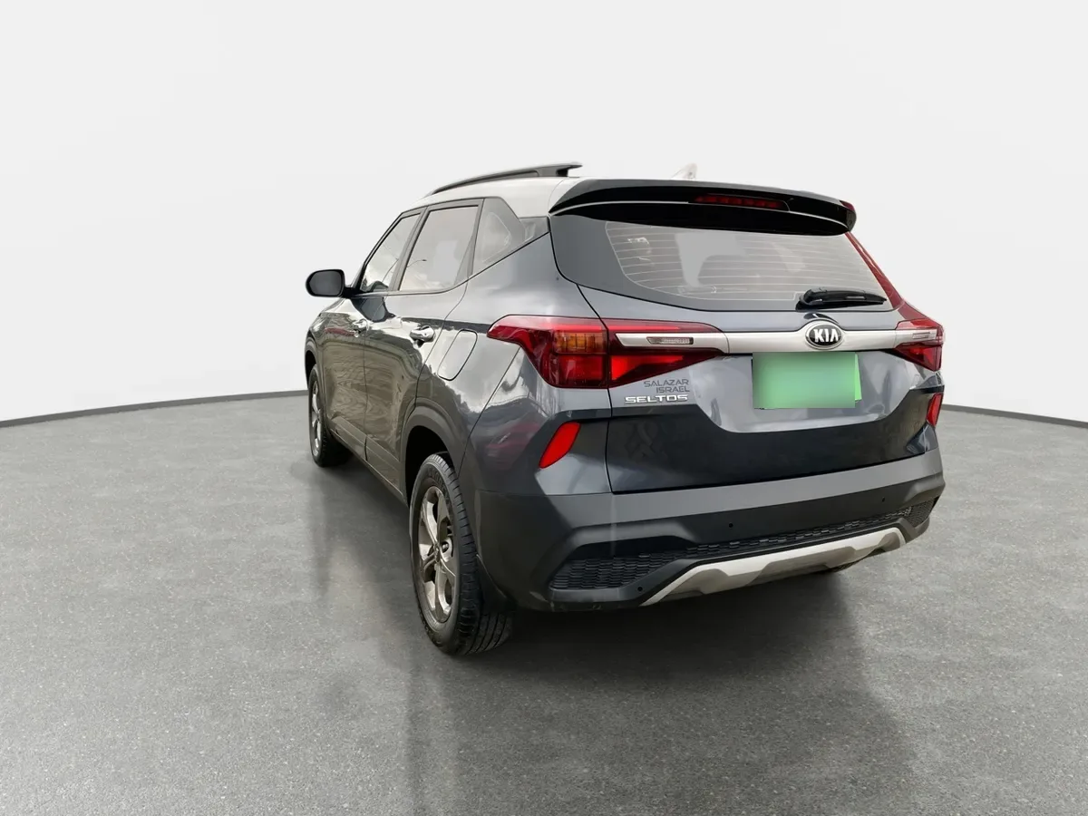Kia Seltos 1.6 Ex 4x2 6at 5p año 2021