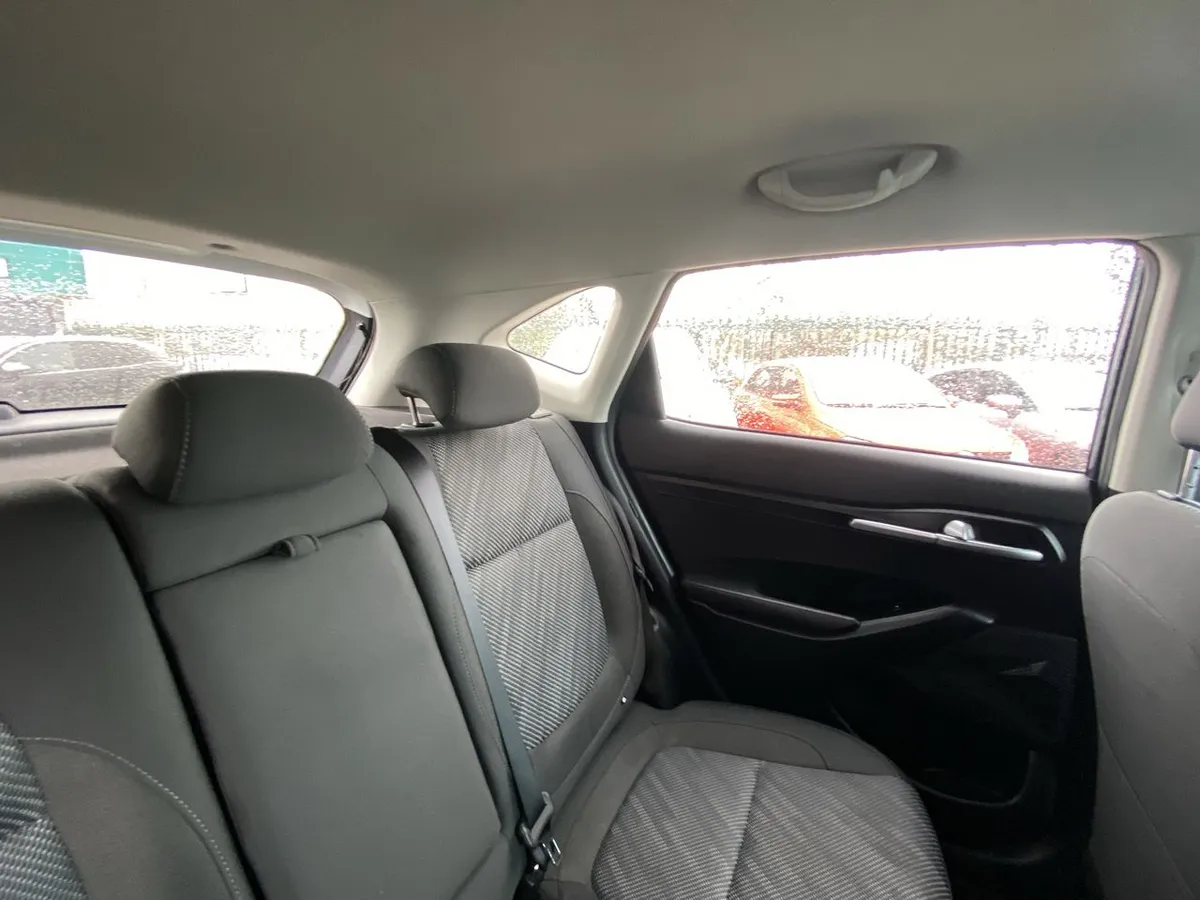 Kia Seltos 1.6 Ex 4x2 6at 5p año 2021