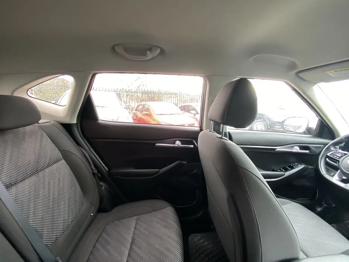 Kia Seltos 1.6 Ex 4x2 6at 5p año 2021