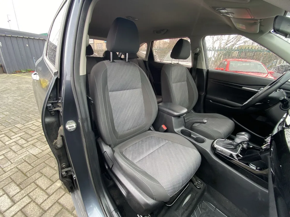 Kia Seltos 1.6 Ex 4x2 6at 5p año 2021