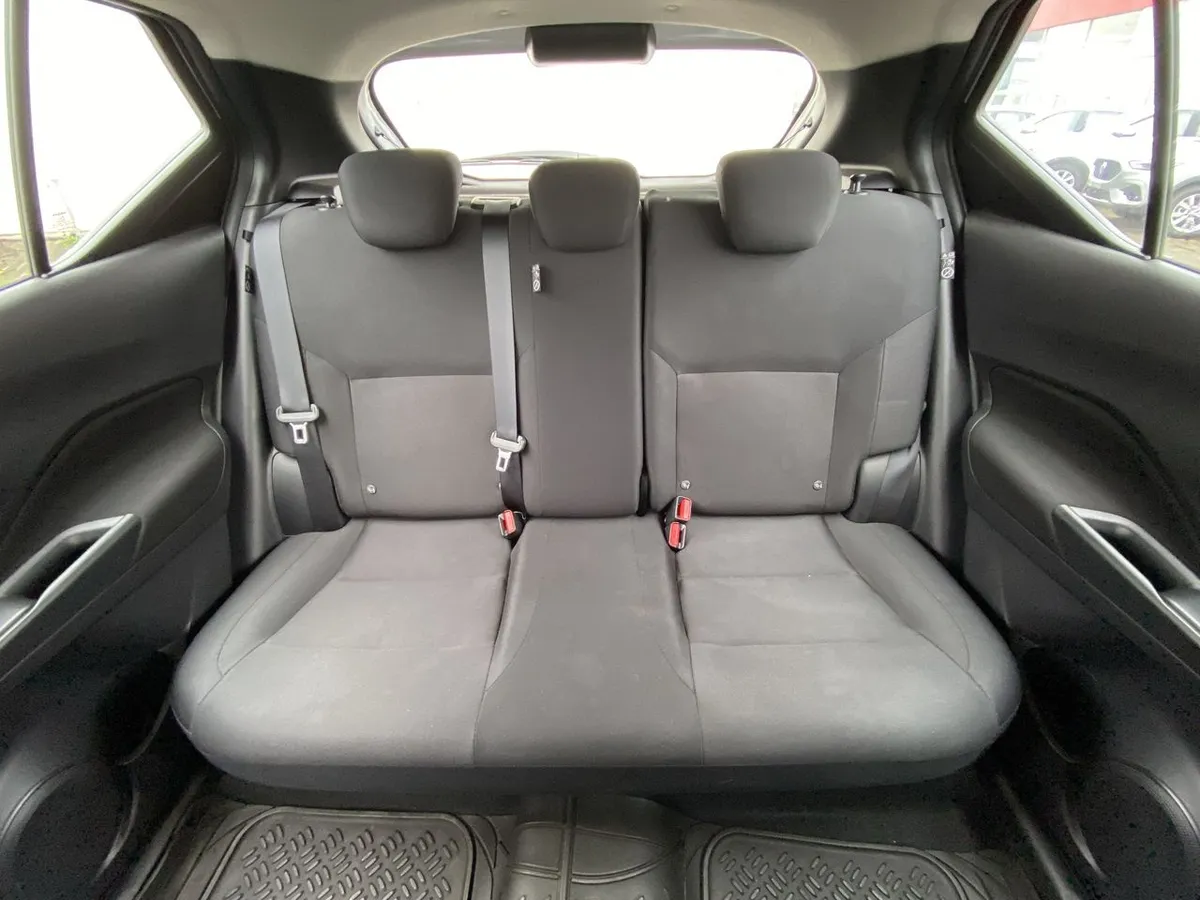 Nissan Kicks 1.6 Sense 4x2 Mt 5p año 2024