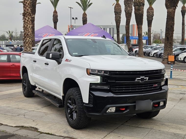 Chevrolet Silverado Silverado 5.3l Lt Tb At 4wd año 2022