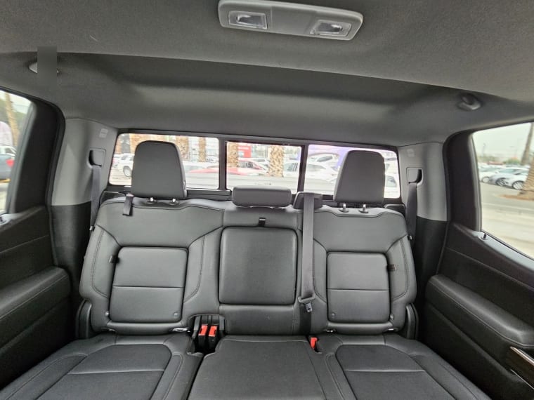 Chevrolet Silverado Silverado 5.3l Lt Tb At 4wd año 2022