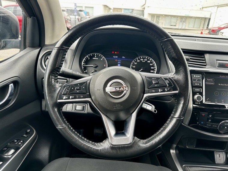 Nissan Navara 2.3 Dc Se Mt 4x4 Diesel año 2023