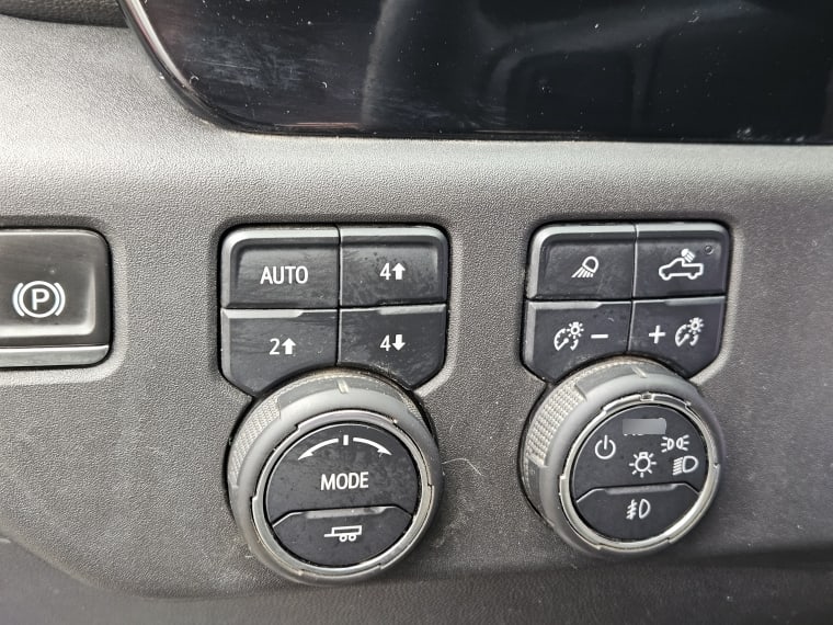 Chevrolet Silverado Silverado 5.3l Lt Tb At Awd año 2024