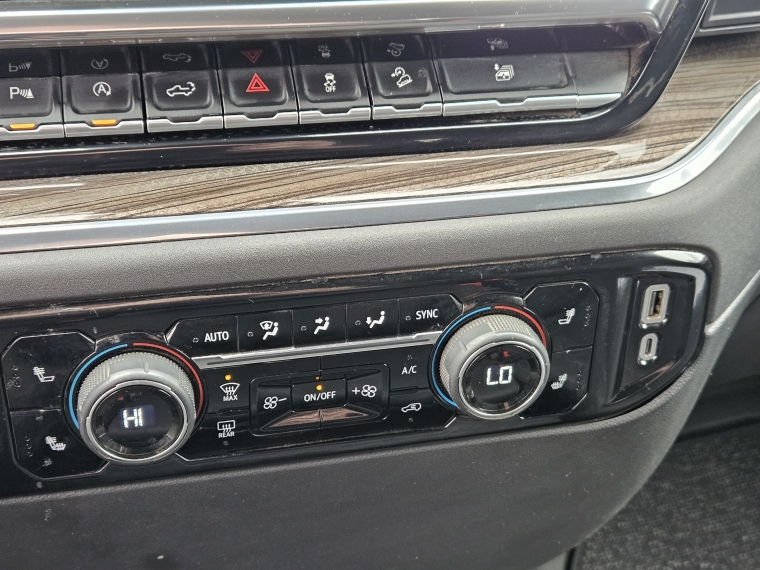Chevrolet Silverado Silverado 5.3l Lt Tb At Awd año 2024