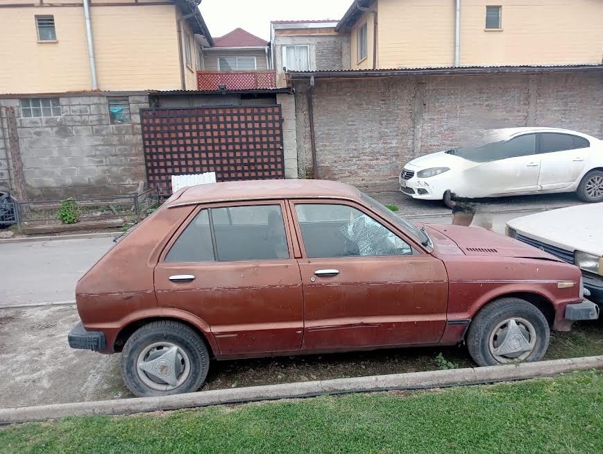DAIHATSU CHARADE No Sé La Versión año 1982