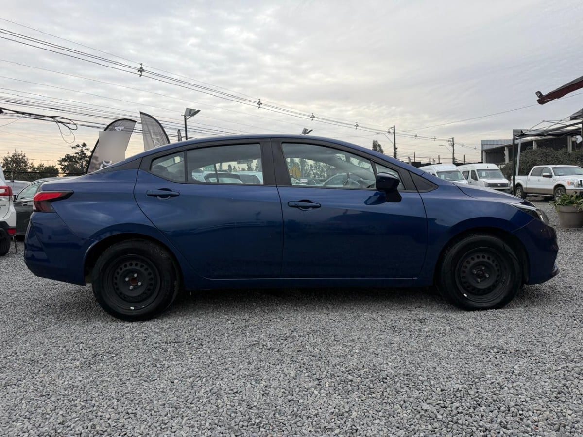 Nissan Versa Sense 1.6 Mt5 año 2022