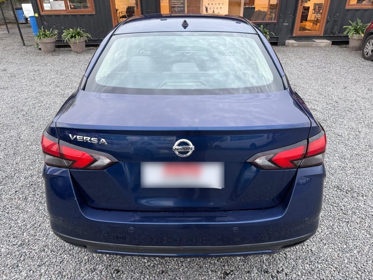 Nissan Versa Sense 1.6 Mt5 año 2022