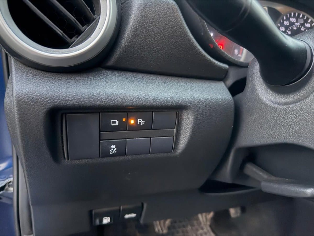 Nissan Versa Sense 1.6 Mt5 año 2022