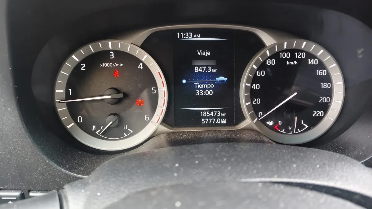 NISSAN NP300 2.3 Dsl Dc Se Mt 4wd año 2018
