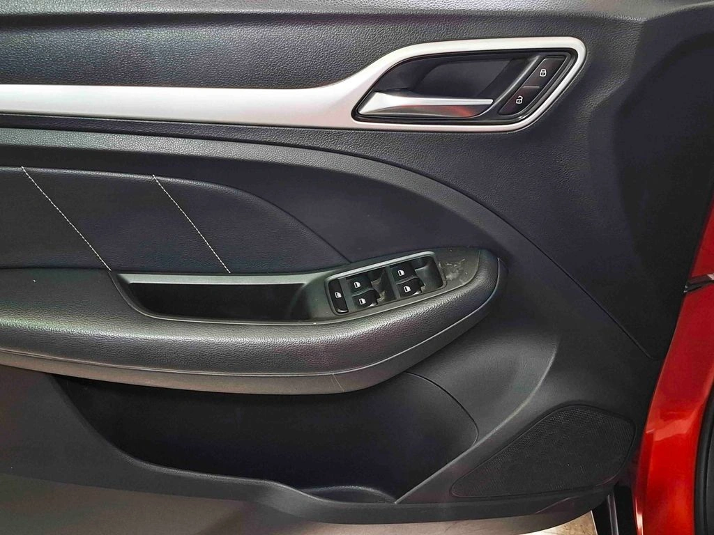 MG Zs 1.5 Std Mt año 2019