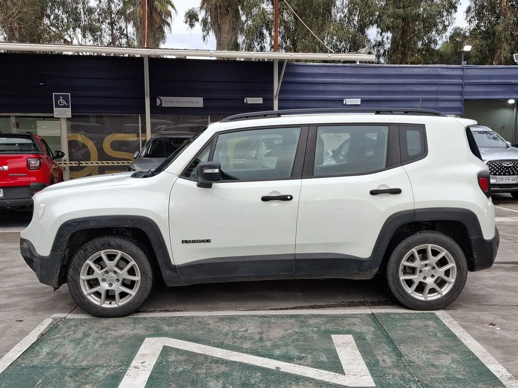 Jeep Renegade At 1.8 año 2022