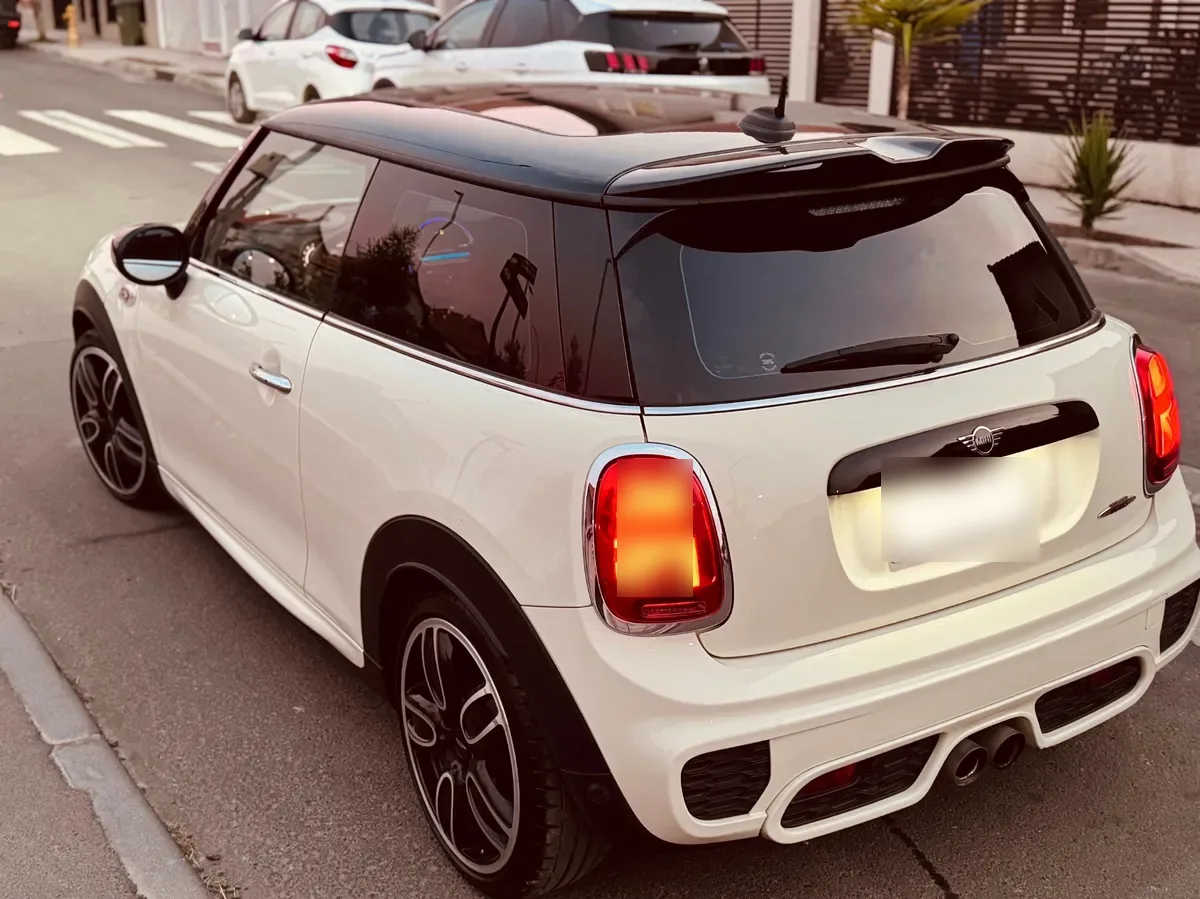 MINI F56 2.0 Jcw At año 2021