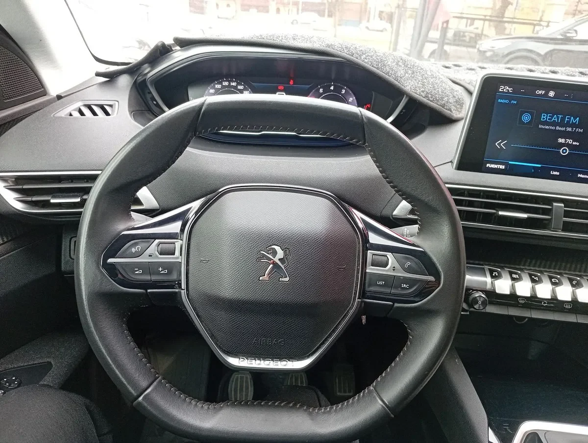 Peugeot 3008 1.2 Active Pack Puretech 4x2 130 Mt6 5p año 2022