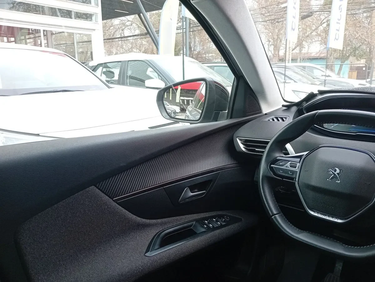 Peugeot 3008 1.2 Active Pack Puretech 4x2 130 Mt6 5p año 2022