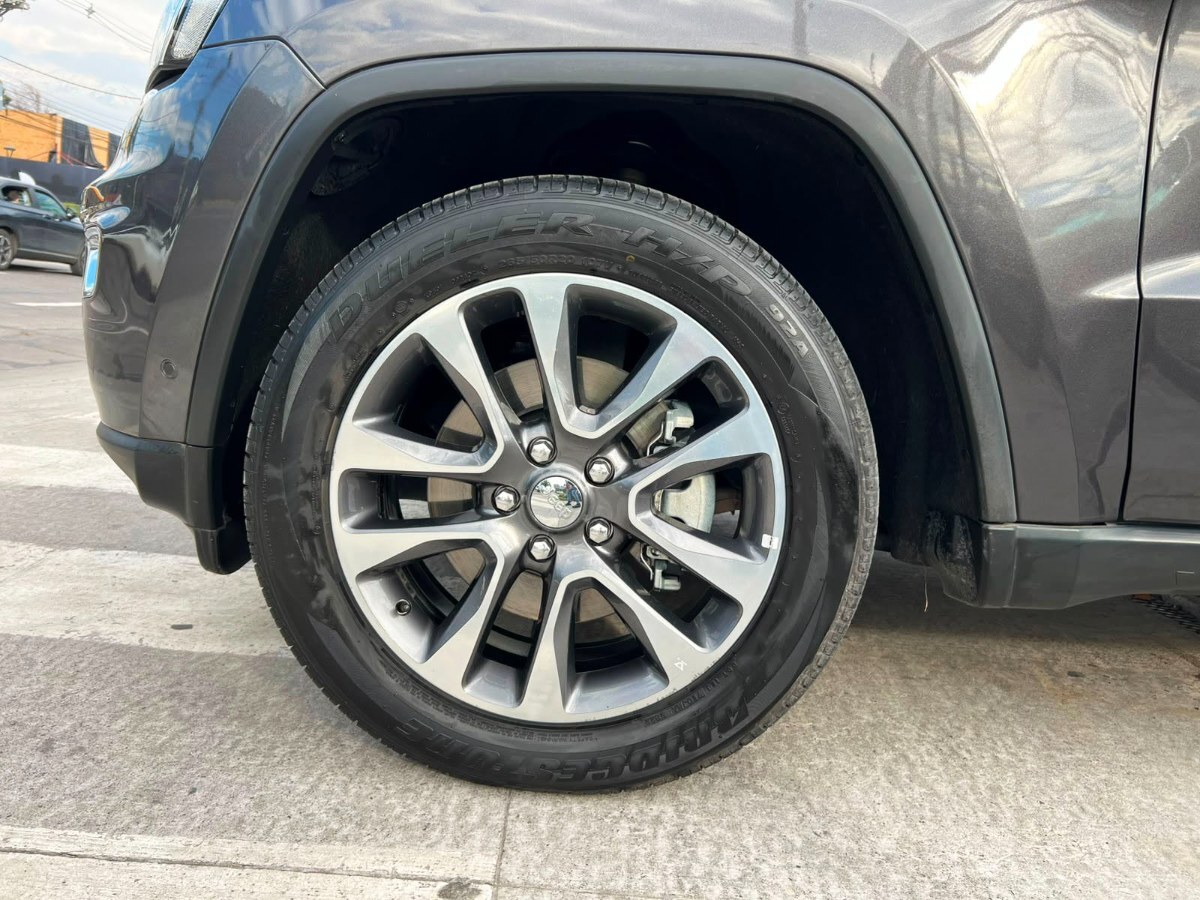 Jeep Grand Cherokee Limited 3.6 Lx año 2018